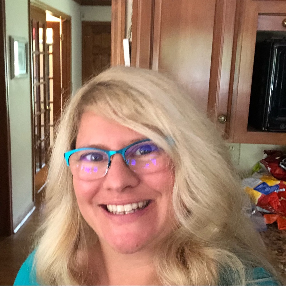 Meet your Posher, Mandy